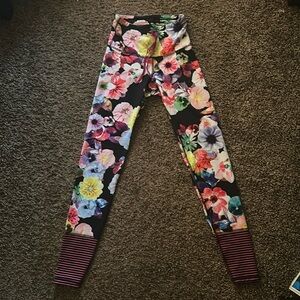 Old Navy Active Go-Dry Fitted Leggings size XS